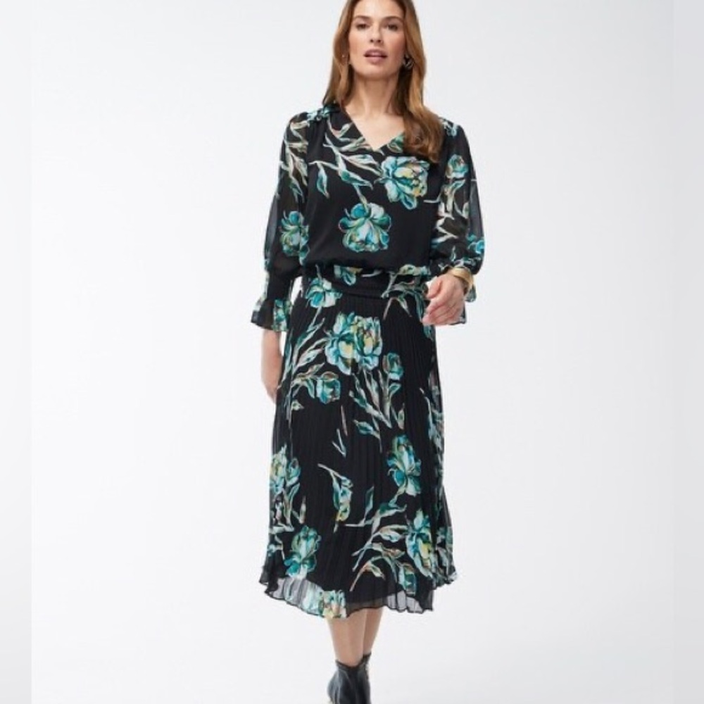 Chicos Pleated Floral Midi Dress